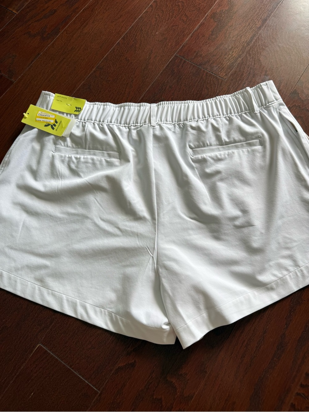 All in Motion Women’s White Performance Golf, High-Rise Pleated Shorts - Picture 3 of 7